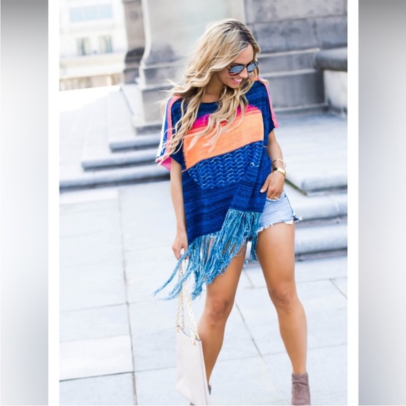 NWT Free People Sunset Fringe Poncho Beach Sweater XS/S Lightweight Oversized - Picture 16 of 16